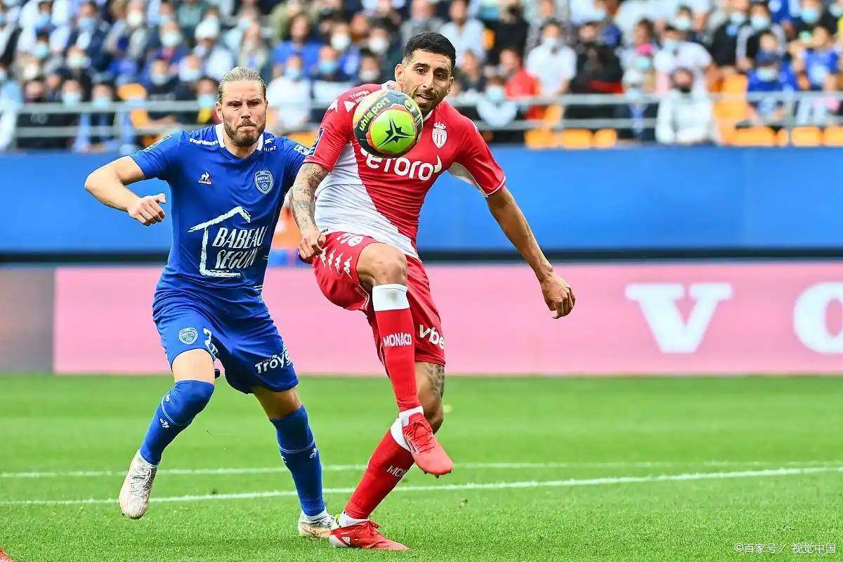 米兰体育 -法甲窗口期走向成谜，里昂绝杀压哨，压力陡增，身体对抗强度拉满(炮灰因美貌变成万人迷)