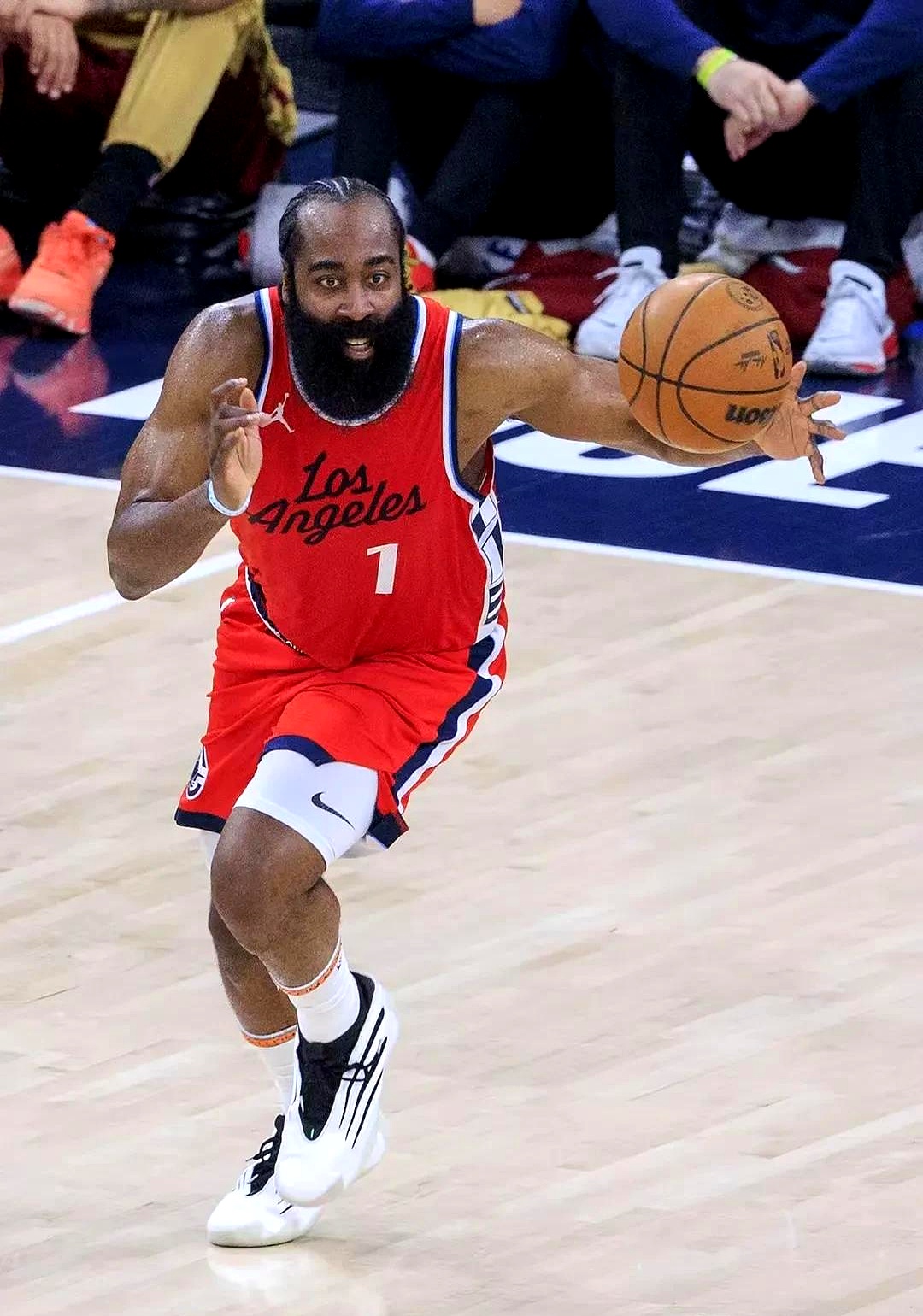 包含CBA常规赛今晨走向成谜;洛杉矶快船复出首秀;管理层满意;高层口径保持一致的词条 包含CBA常规赛今晨走向成谜;洛杉矶快船复出首秀;管理层满意;高层口径保持一致的词条