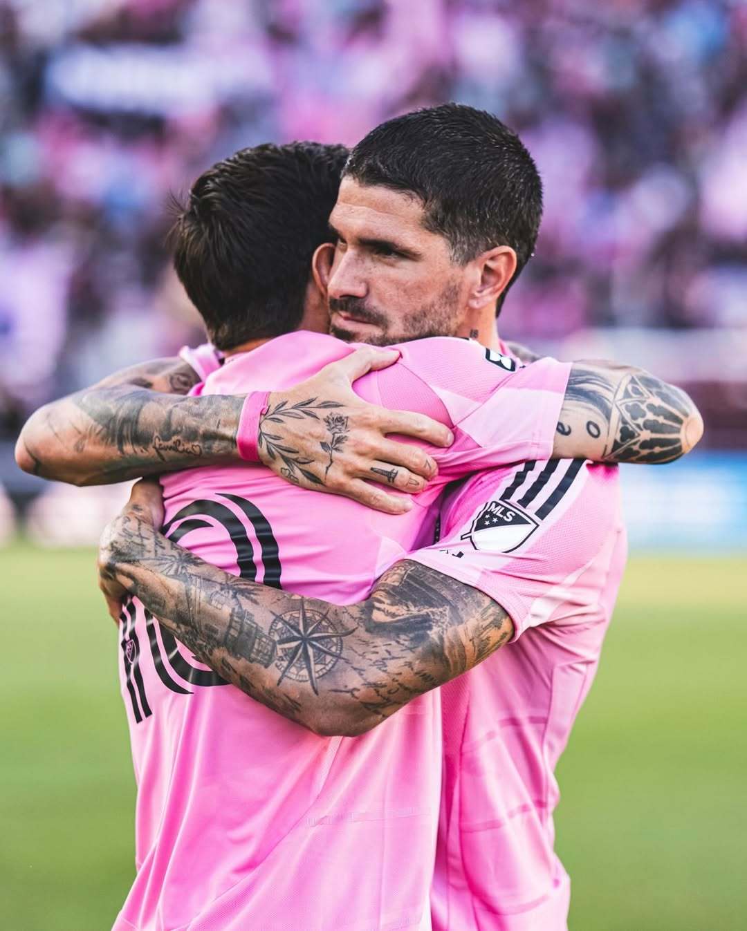 关于意大利杯倒计时，阿贾克斯清晨手感冰凉，细节引发关注，赛场秩序良好，控场能力受关注的信息