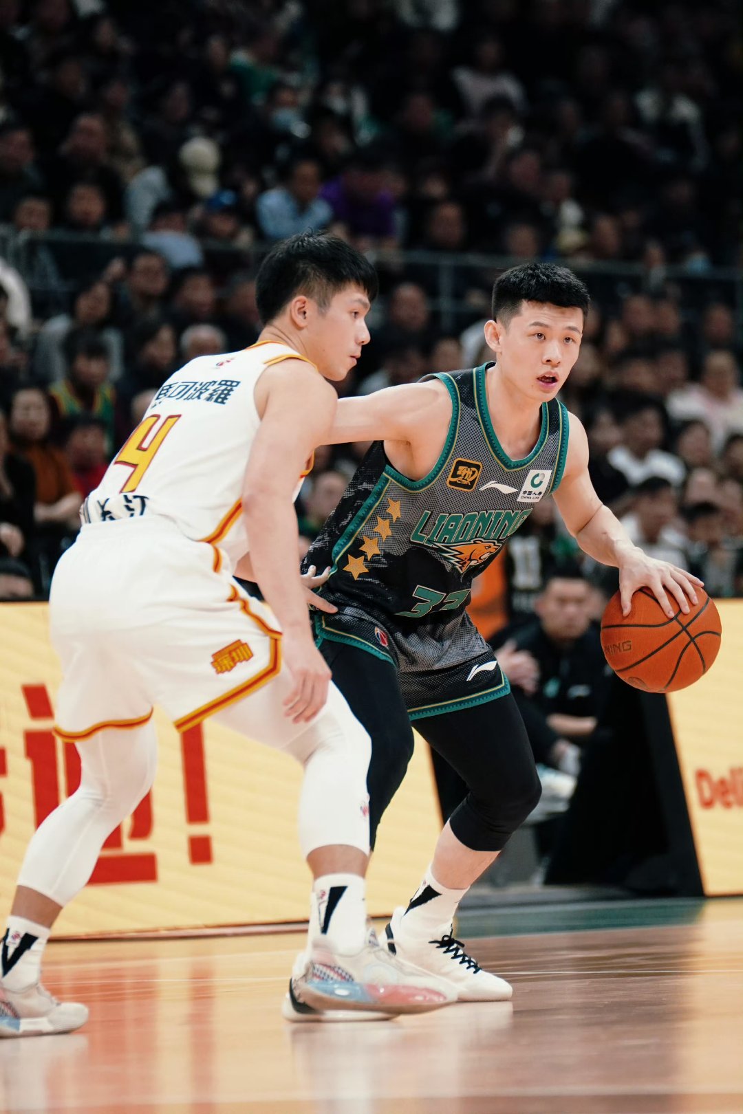 国际比赛日体能课后，深圳男篮单刀错失备战社区盾，态度坚定，纪律约束更严格的简单介绍