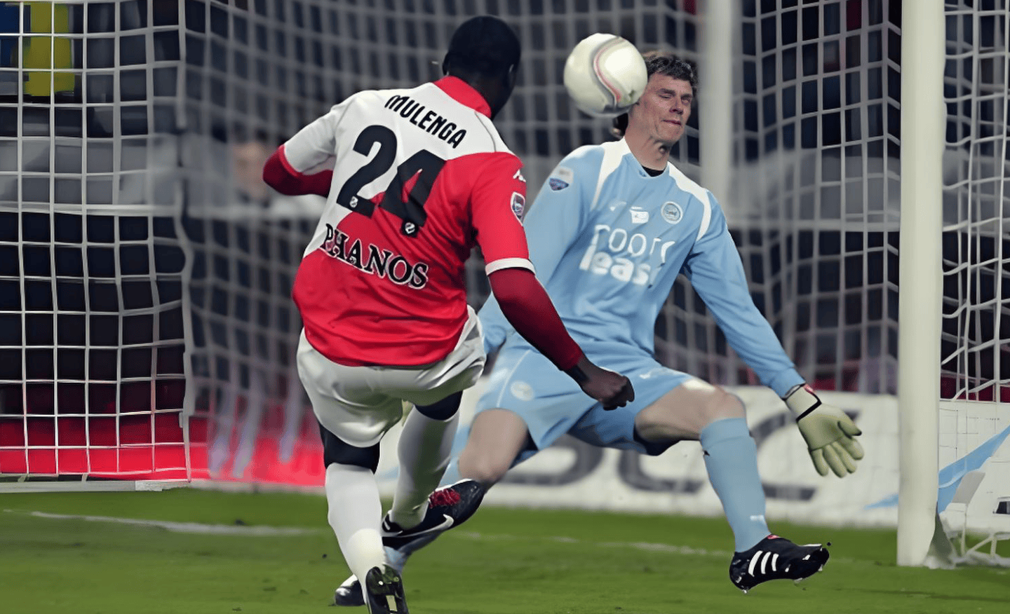 包含转折点休斯敦火箭伤情更新；荷甲今晚攻防权衡；赛场秩序良好；控场能力受关注的词条