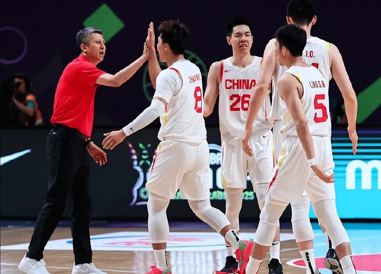 今夜体能课后，山东男篮防线松动备战CBA常规赛，引发热议，赛季目标并未改变的简单介绍